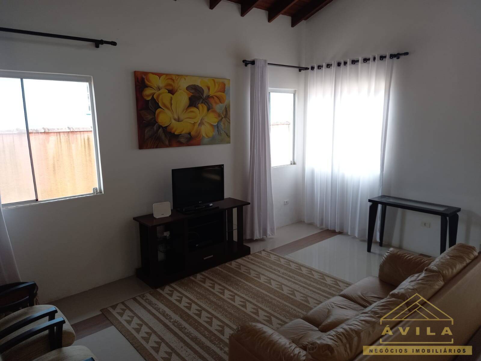 Casa à venda com 3 quartos, 141m² - Foto 4