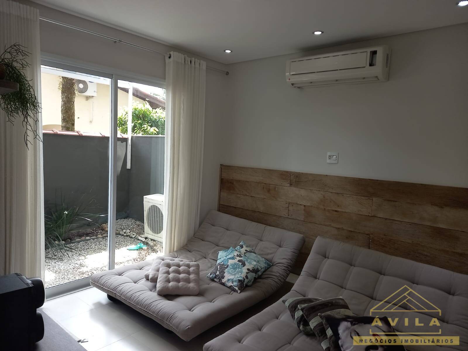 Casa à venda com 4 quartos, 175m² - Foto 3