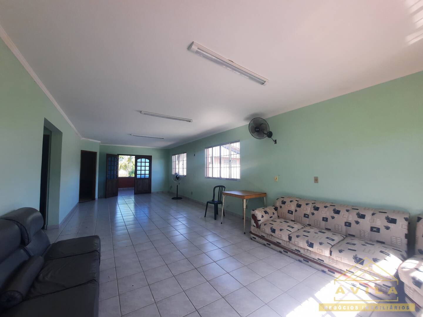 Casa à venda com 6 quartos, 409m² - Foto 5