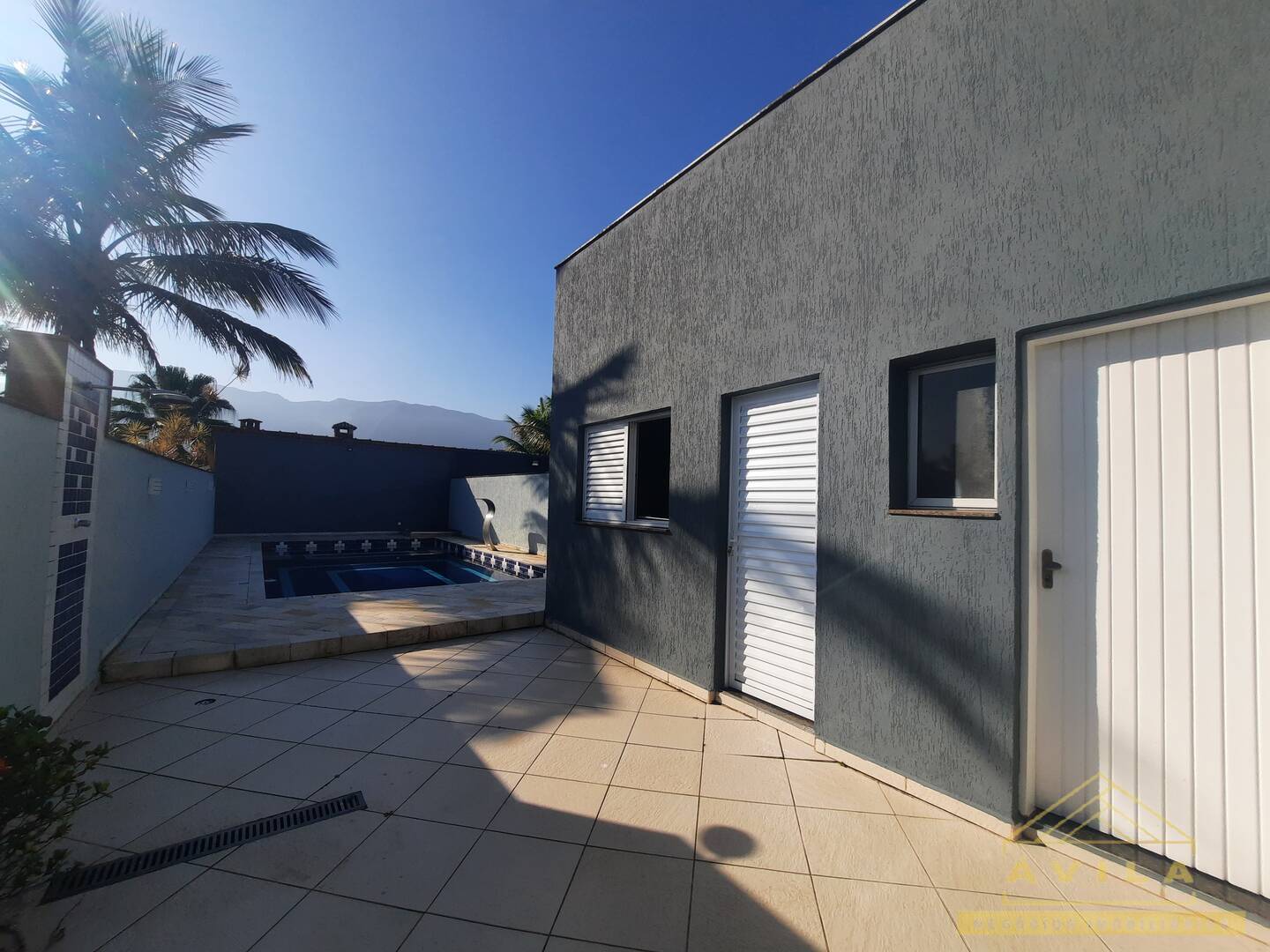 Casa à venda com 3 quartos, 226m² - Foto 12