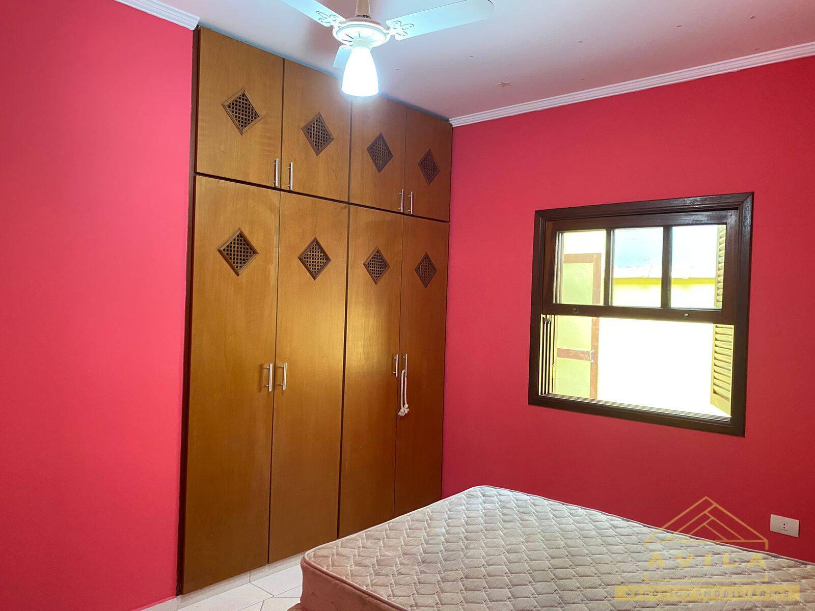 Casa à venda com 3 quartos, 187m² - Foto 5