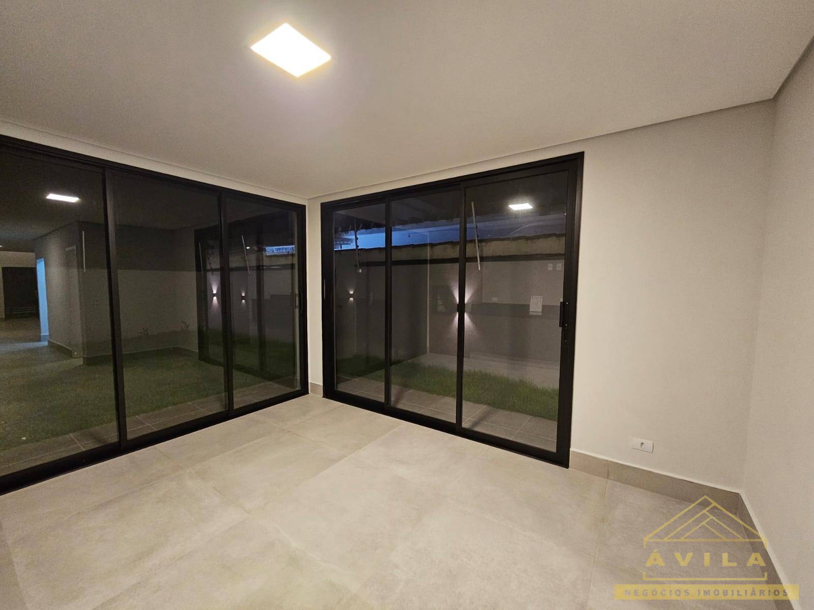 Casa à venda com 3 quartos, 118m² - Foto 6